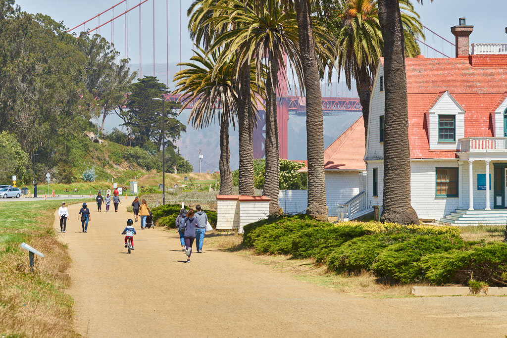 Trail and bike users on Crissy Field trail